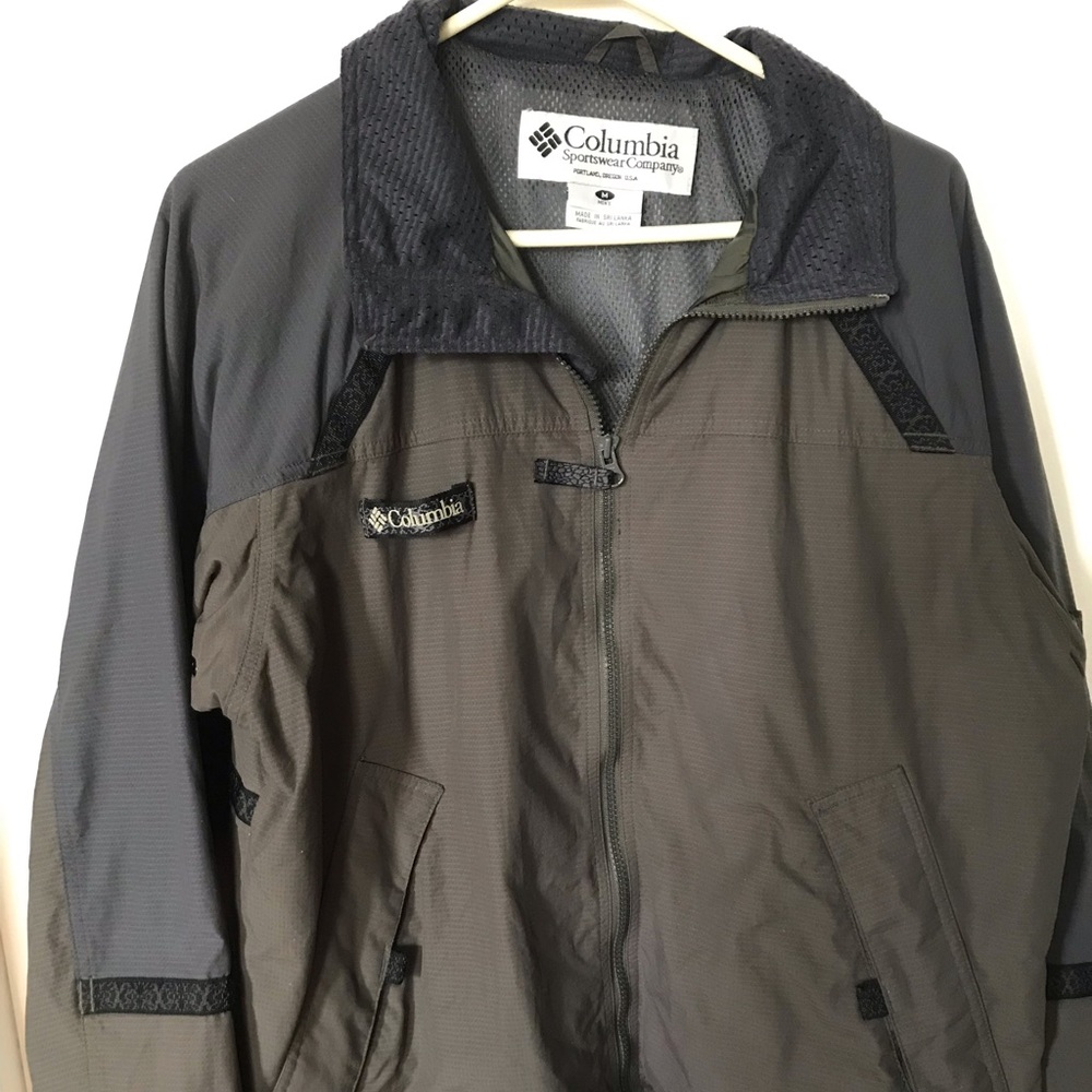 Men’s Medium Waterproof Columbia Jacket